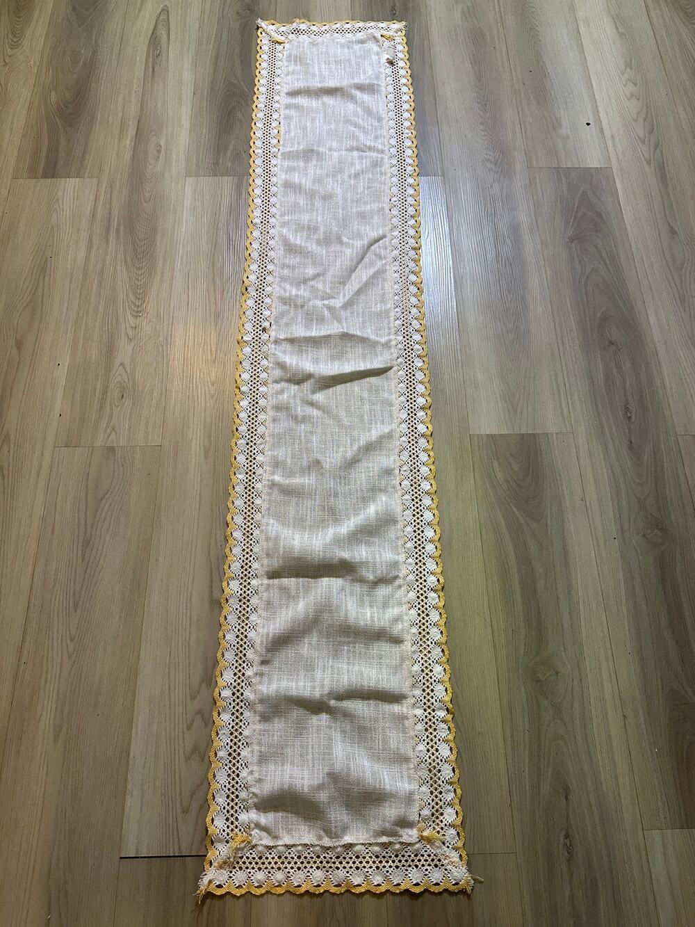 Vintage Hand Crocheted Lace Trim Burlap Linen Table Runner Yellow White 5'8"